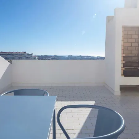 Luxury Penthouse شقة ألفور